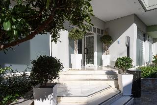 Alantha Apartments