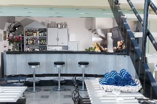 Alantha Apartments