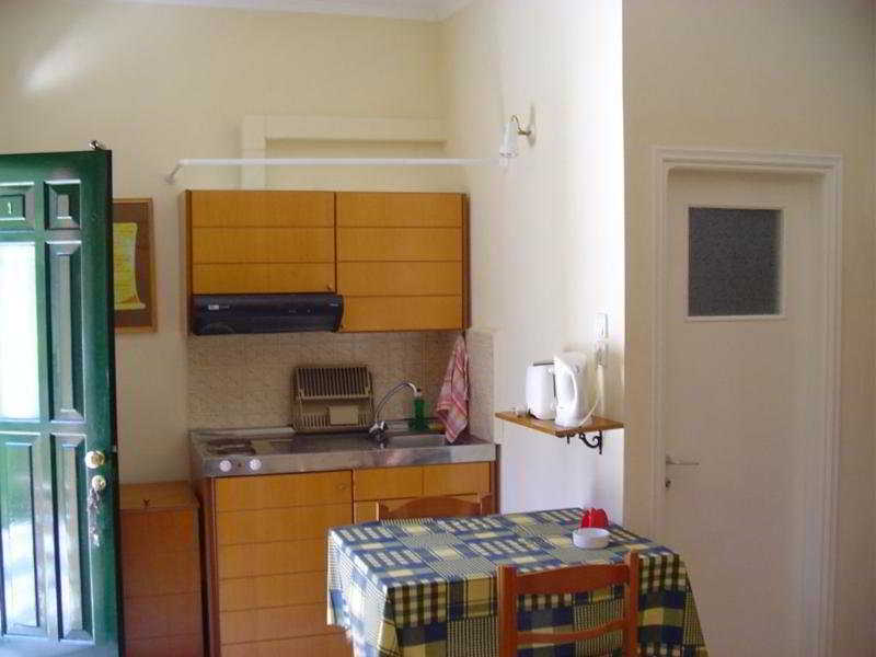 Aristotelis Apartments