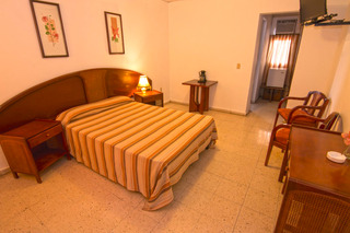 Hotel Rancho Club