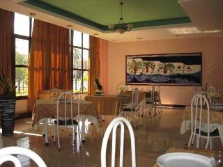 Hotel Bruzon