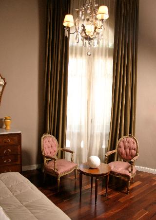 Dumont Boutique