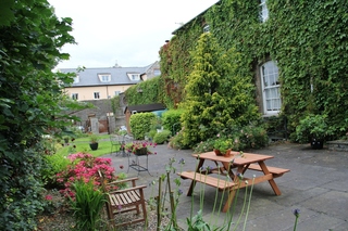 Deebert House Bed & Breakfast