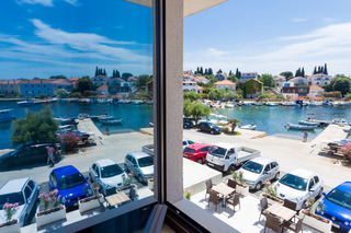 Hotel Petrcane