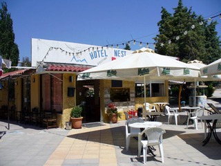 Gnest Apartments