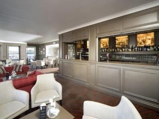 Ship and Castle Hotel