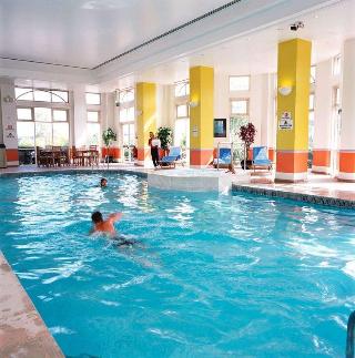 Doubletree by Hilton Dartford Bridge