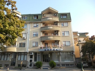 Tims Apartments
