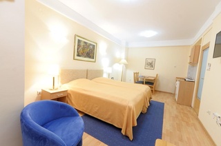 Tims Apartments
