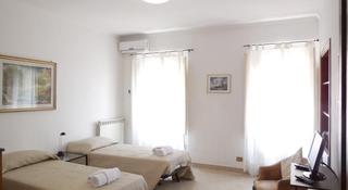 ItalyRents Spanish Steps Apartment