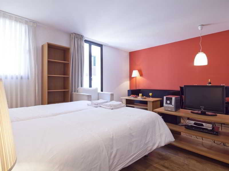 Inside-BCN Apartments Sants