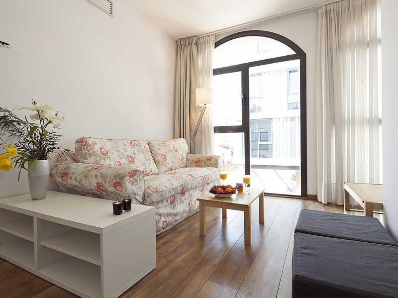 Inside-BCN Apartments Sants