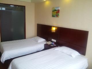 Green Tree Inn Jiangxi NanChang Railway Station Luoyang Road Express Hotel
