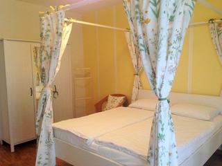 Maraini Resort
