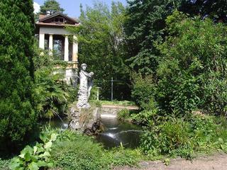 Maraini Resort