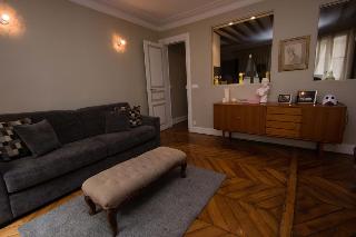 Montorgueil Apartment