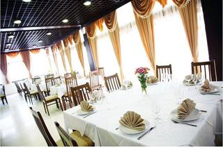 Pela Hotel