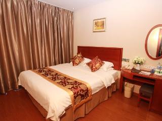 GreenTree Inn Shandong Jinan West Market Weiba Road Business Hotel