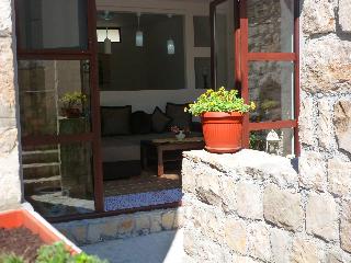 Apartments Antigona Old Town