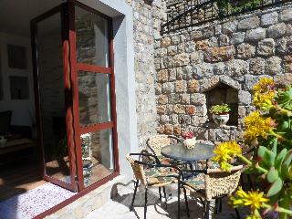 Apartments Antigona Old Town